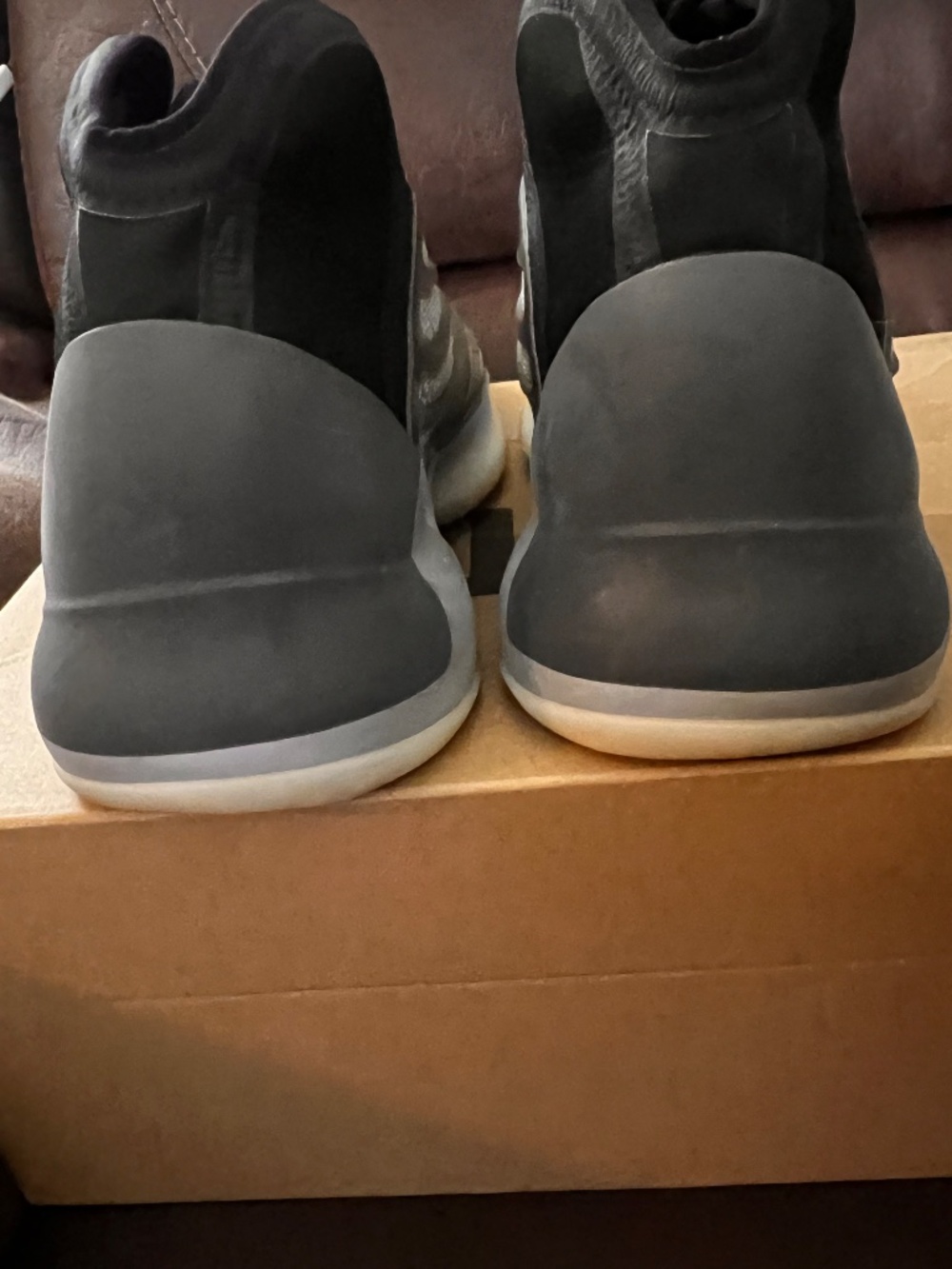 Yeezy QNTM PREOWNED - Picture 4 of 5
